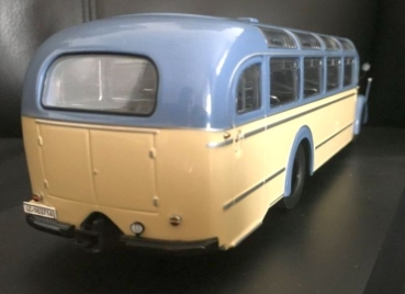 Schuco Mercedes-Benz O 6600 Panoramabus 1956 Metallmodell in Originalbox (9188)